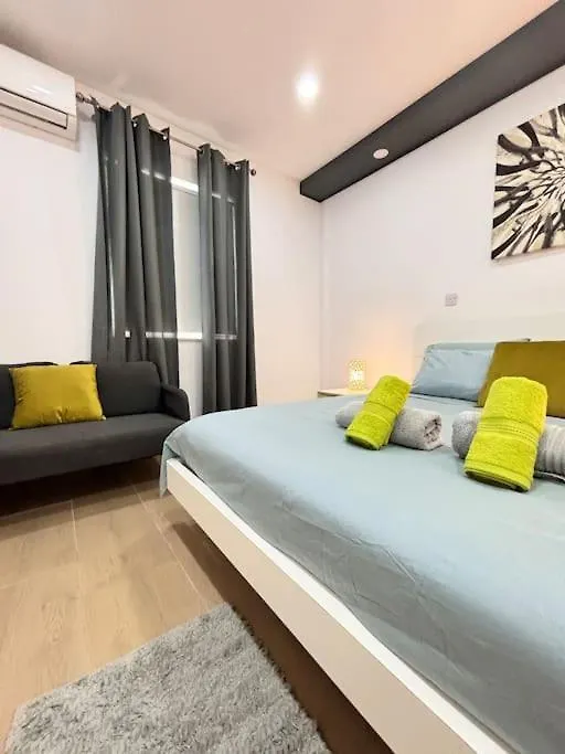 Elegant Penthouse In St Julians Stj28 Apartamento St. Julian's